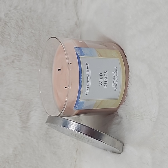 Huntington Home Wild Dunes Soy Blend Scented Candle 14oz - Picture 3 of 4